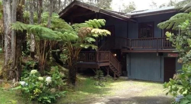 Apapane Lodge