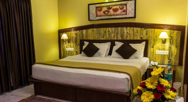 Люкс Hotel Chennai Gate