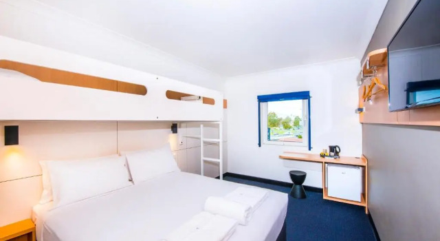 Четырёхместный номер Standard Ibis Budget - Casula Liverpool