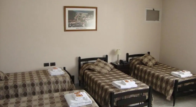 Четырёхместный номер Standard Hotel Euzko Alkartasuna
