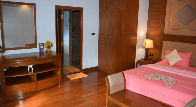 Sirinthara villa @ Rawai, Забронировать Вилла Раваи 