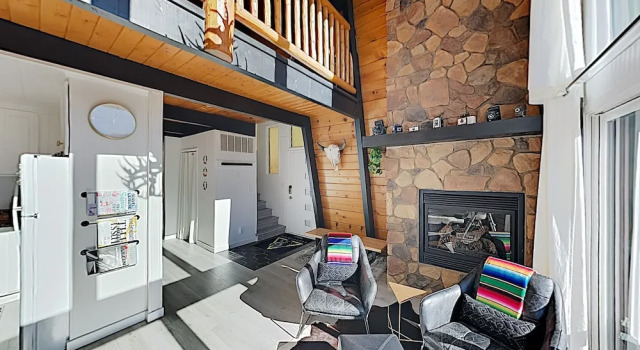Rustic-chic Remodel W/ Fireplace, Deck & Hot Tub! 3 Bedroom Cabin, Забронировать Дом для отпуска Биг-Бэар-Сити San Bernardino Mountains
