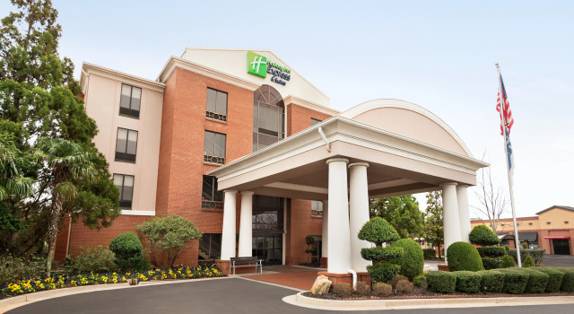 Holiday Inn Express Hotel & Suites McDonough, Boek Hotel Hotels in Georgia met parkeren, Parkeren