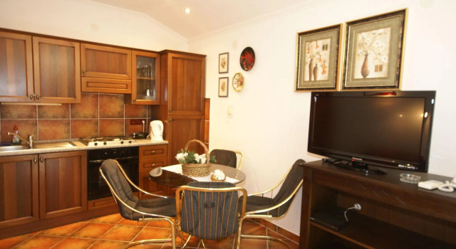 Delightful Apartment with Private Beach in Kraljevica, Забронировать Апартаменты/квартира Кралевица Приморско-Горанская жупания