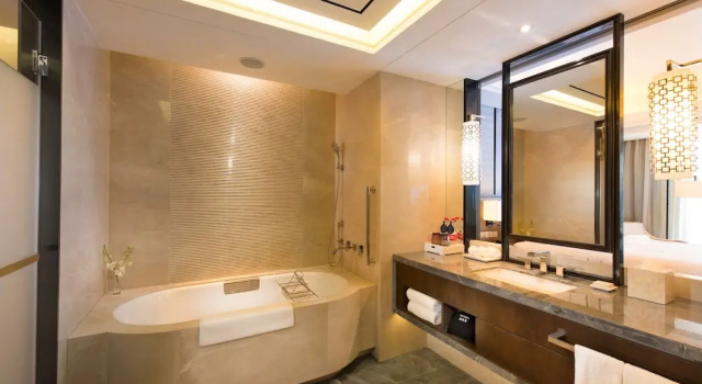 Двухместный номер Superior с балконом и с видом на море Hilton Zhoushan