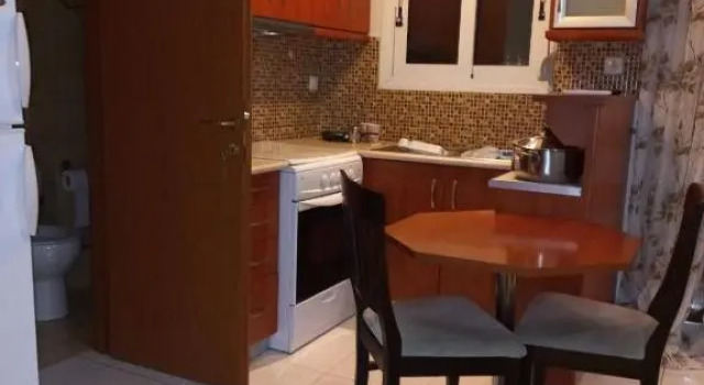 Ιάνθη studio, Book Hotel Karditsa 