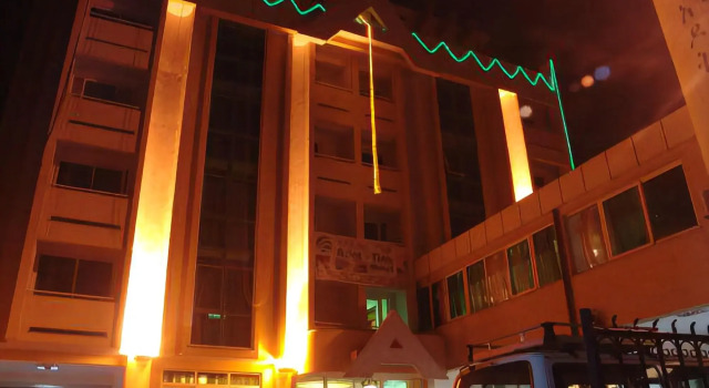 Adot Tina Hotel