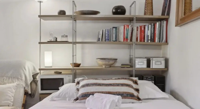 Chic 1BR by Châtelet & Louvre, Забронировать Апартаменты/квартира Париж Иль-де-Франс, рядом с Лувр — Риволи