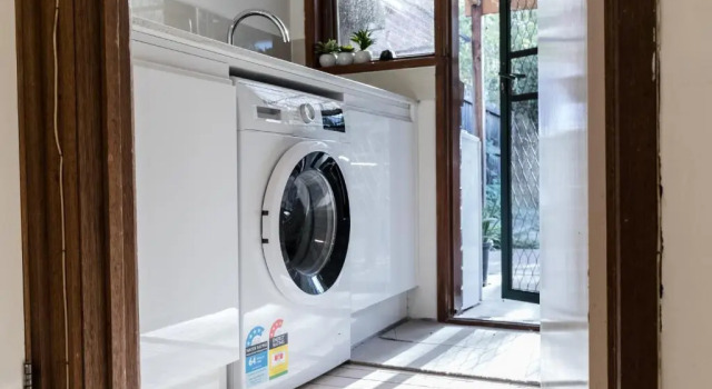 4BR Richmond townhouse - Free WIFI-Parking-Netflix, Varaa Hotelli  