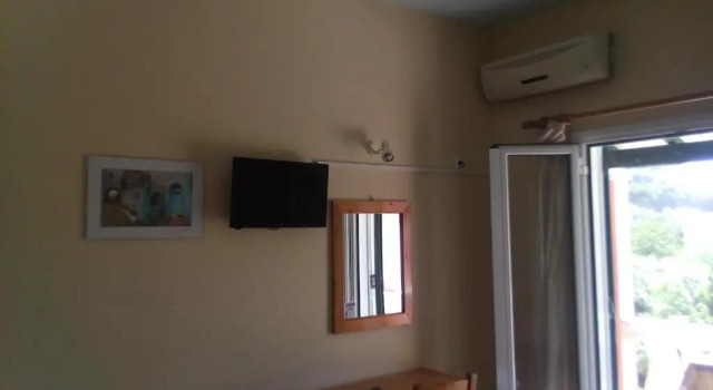 Pink House Socrates Corfu Beachside Retreats, Book Apartment Apartments in Gardenos, Apartment
