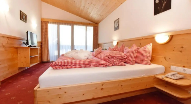 Hotel Vallüla, Book Hotel Hotels in Vorarlberg with Parking, Parking