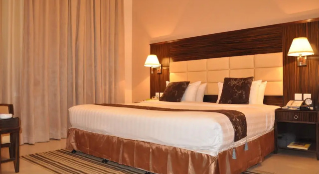 Номер Standard Fortune Royal Hotel