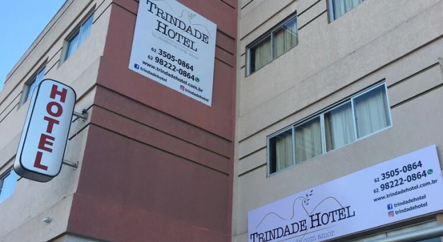 Trindade Hotel, Забронировать Отель Триндади Гояс, рядом с City Hall Square