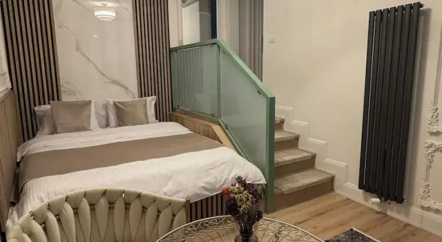 Двухместный номер Deluxe с балконом и с видом на внутренний двор House4You - Praporgescu