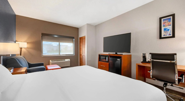 Двухместный номер Standard Comfort Inn & Suites North Greenfield