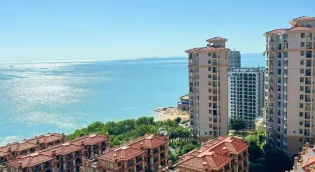 Люкс Luxury с 3 комнатами с балконом и с видом на море Mermaid Apartment