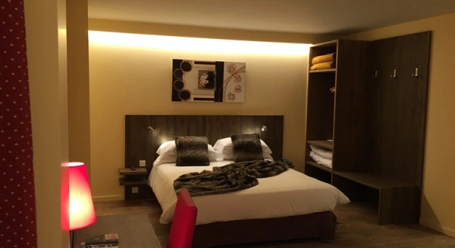Семейный номер Standard с балконом Hotel L’Ermita B&B