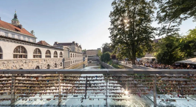 Central Apartment with Private Garage, Забронировать Апартаменты/квартира Любляна Greater Ljubljana, рядом с Люблянская ратуша
