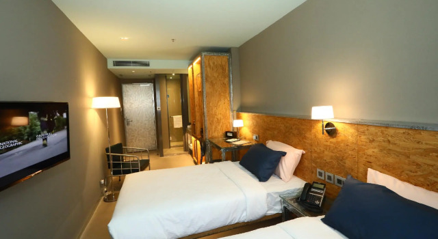 Трёхместный семейный номер Standard IND Hotel