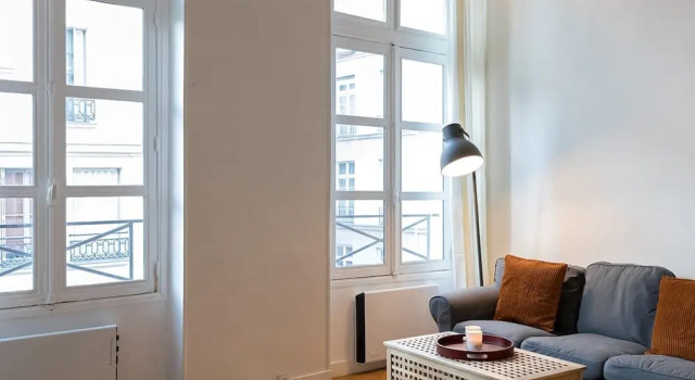 Sunny Dussoubs I Unique 1-br Loft in Montorgueil, Забронировать Апартаменты/квартира Париж Иль-де-Франс, рядом с Станция метро Rambuteau