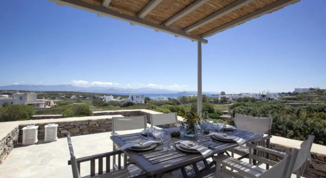 Вилла Kallisti Elia · Serene holiday villa - Views, nr Best family Beach