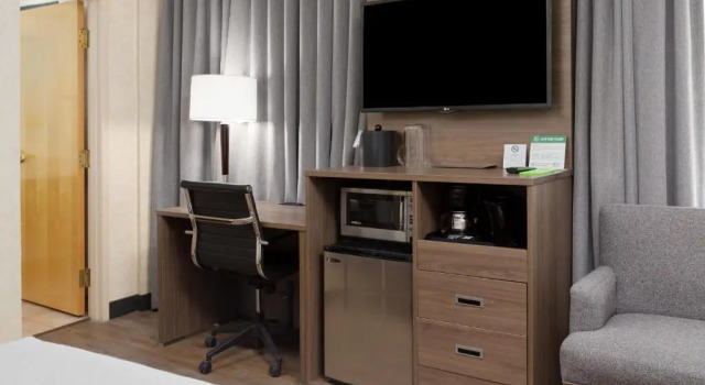 Двухместный номер Standard Grand Park Hotel & Suites Downtown Vancouver, an Ascend Collection Hotel