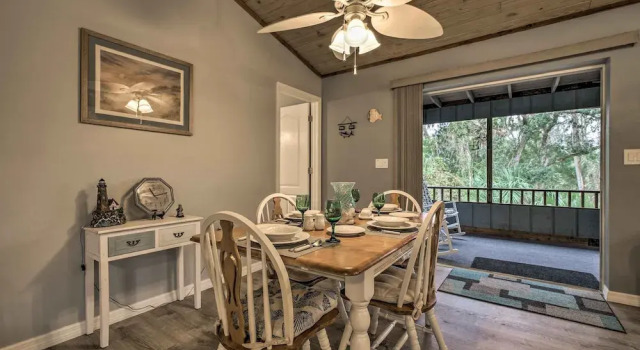 1 Mi to Boat Launch Crystal River Home with Dock, Réserver Maison de vacances Crystal River 