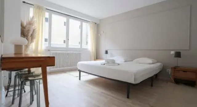 Peace in the city 2 bedrooms 57m2 ultra central