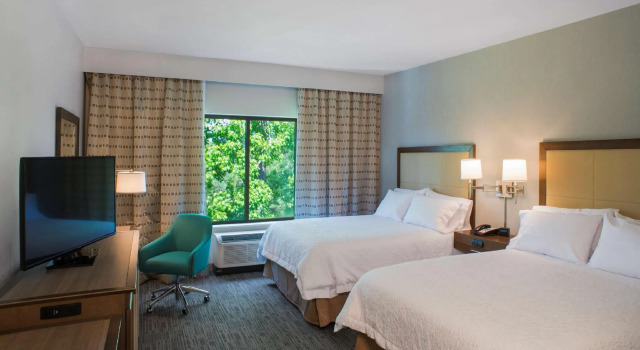 Четырёхместный номер Standard Hampton Inn Gulf Shores
