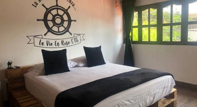 La Vie En Rose Maison - Hostel