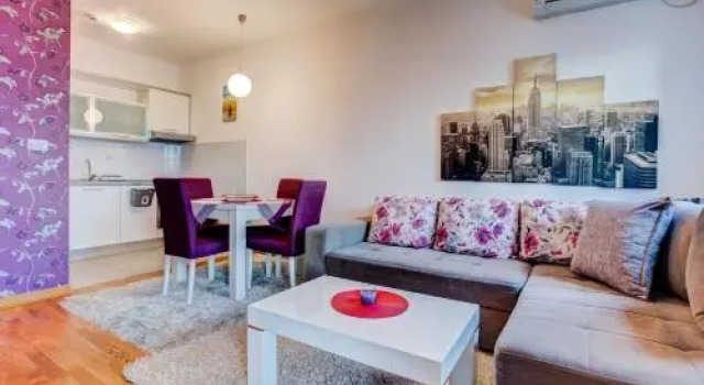 Eureka Apartment, Prenota Appartamento Hotel a Podgorica con parcheggio, Parcheggio