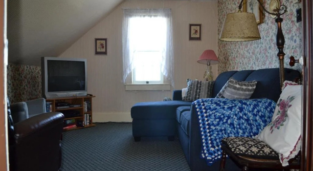 Moore's Specialties, Buchen Sie Hotel Hotels in New Brunswick mit Parkplatz, Parkplätze