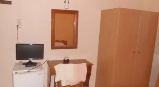 Hotel Marmarinos, Varaa Hotelli Aegina Town 