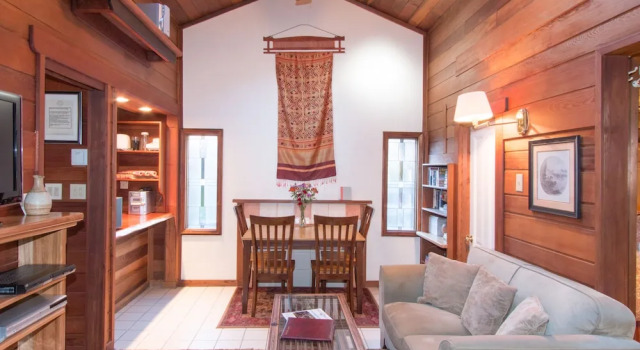 Redwood Cottage-Pet Friendly, Забронировать Отель Отели Мендосино 3 звезды, рядом с Temple of Kwan Tai, 3*