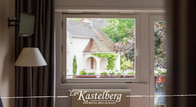 Семейный номер Standard с видом на горы Hôtel Restaurant Le Kastelberg, The Originals Boutique