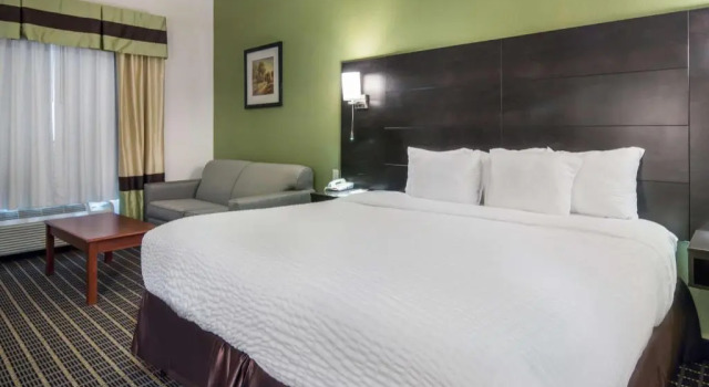 Номер Standard Clarion Inn & Suites Weatherford South