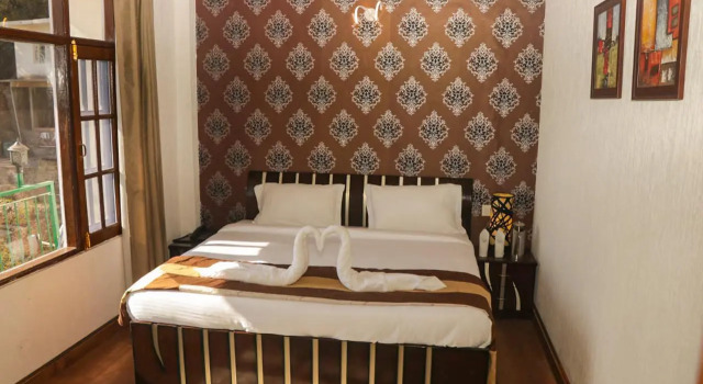 Kasauli Courtyard, Забронировать Отель Отели штата Химачал-Прадеш 5 звезд, 5*