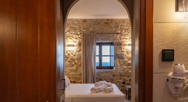 Двухместный люкс Anemos Suites Mani
