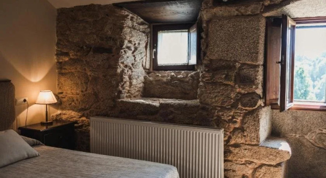 Pazo de Eidian, Book Hotel O Pino 