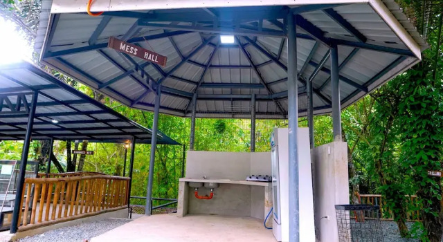 Ayong's Adventure Park, Book Feriehus Sommerhuse i Silang, Hytte
