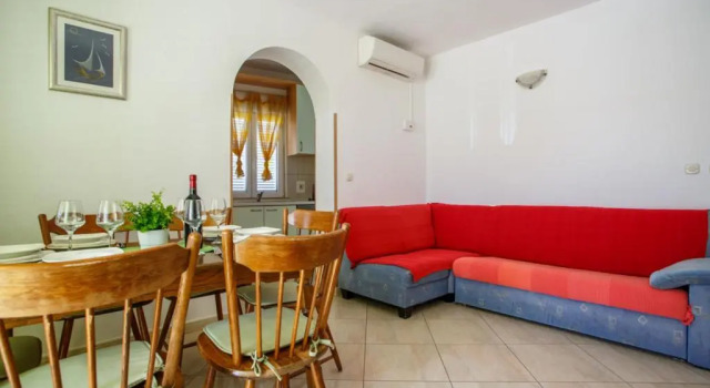 Apartment Ante, Varaa Huoneisto Hotellit Split-Dalmatia pysäköinnillä, Pysäköinti