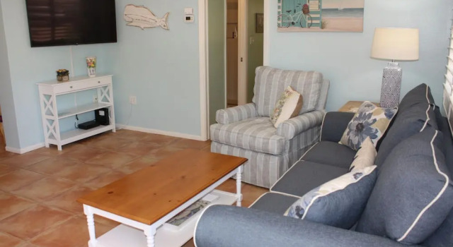Aloha Kai - Unit 20- Beautifully Updated! 2 Bedrooms 2 Bathrooms Apts, Забронировать Апартаменты/квартира Сиеста-Ки Sarasota Area