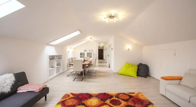 Апартаменты Lovely City Center Apartment