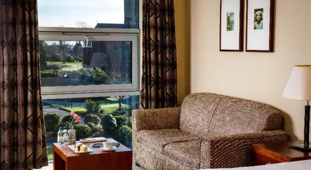 Четырёхместный номер Standard Holiday Inn Dumfries by IHG