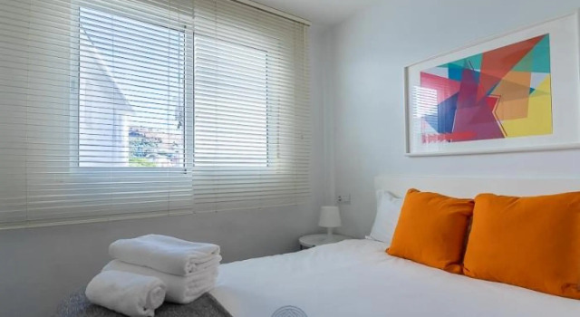 LA MERCED Duplex V 3BR 2BT, Забронировать Отель Малага Коста-дель-Соль, рядом с Музей Кармен Тиссен