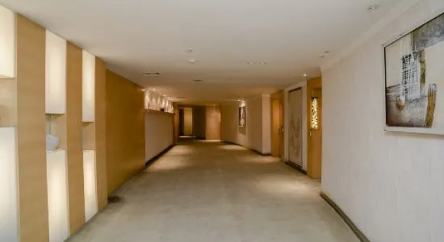 Chengdu YunSHEY Hotel, Rezerwuj Hotel Hotele w Qingyang z parkingiem, Parking