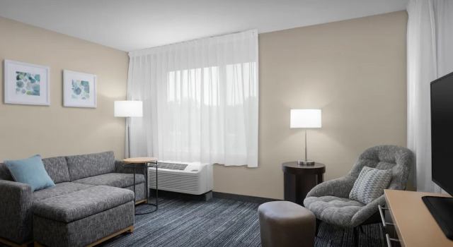 Двухместный люкс TownePlace Suites by Marriott Goldsboro
