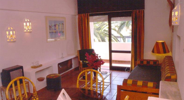 Solar de São João, Rezervovat Apartmánový hotel Hotely v Oura s parkováním, Parkování