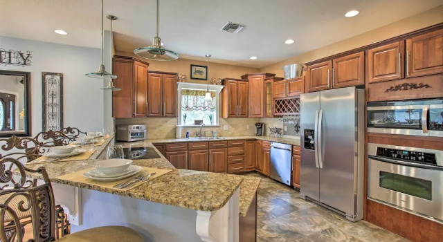 Waveland Family House, 4-minute Drive to the Beach, Buchen Sie Ferienhaus Cottages in Mississippi, Cottage