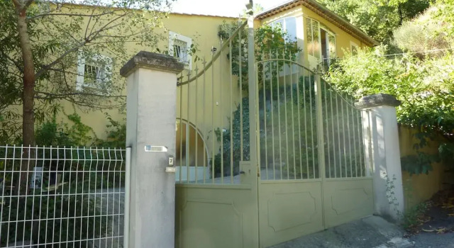 Вилла Comfort Inviting villa in Saint Paul trois Chateaux with pool